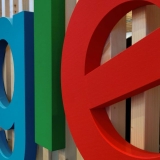 União Europeia investiga modelo de IA da Google por possíveis violações de privacidade